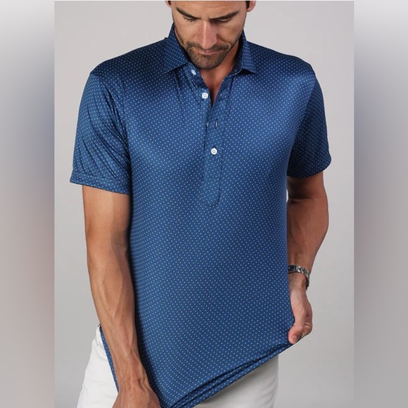 Semi-Spread Collar Polo
Blue Polka Dot - Picture 6 of 10